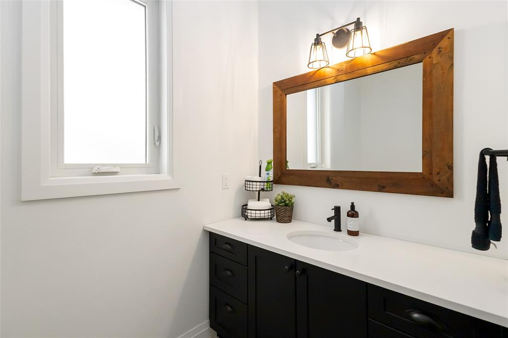 17 KEMP Crescent, Strathroy, Ontario, Canada photo 30