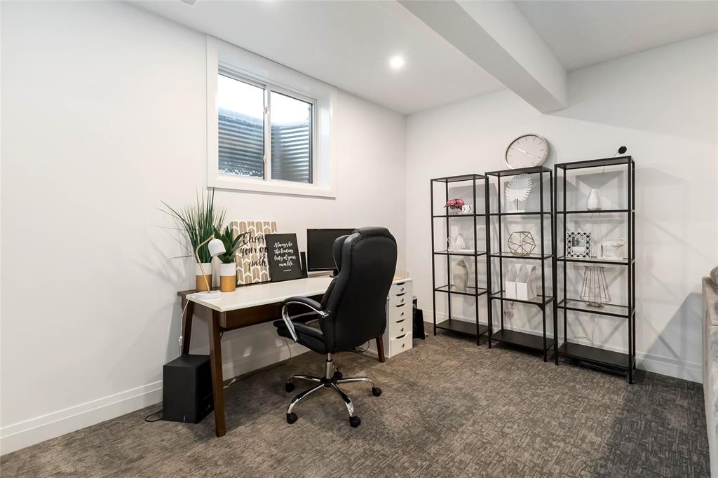 17 KEMP Crescent, Strathroy, Ontario, Canada photo 39