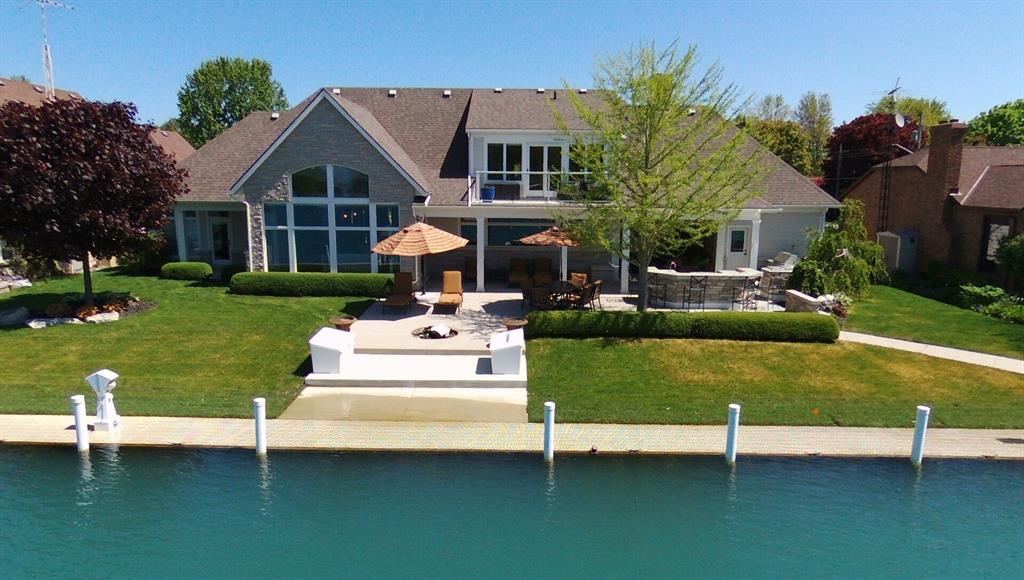 4703 RIVERSIDE Drive, Port Lambton Ontario, Canada