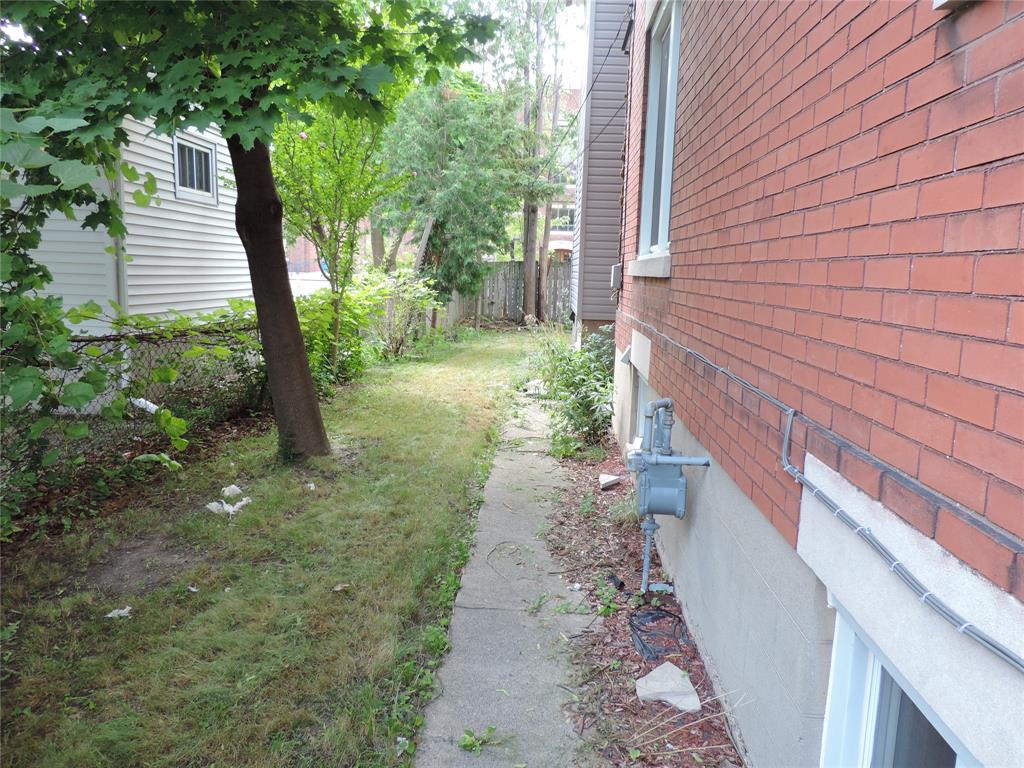 169 STUART Street Unit# B, Sarnia, Ontario, Canada photo 2