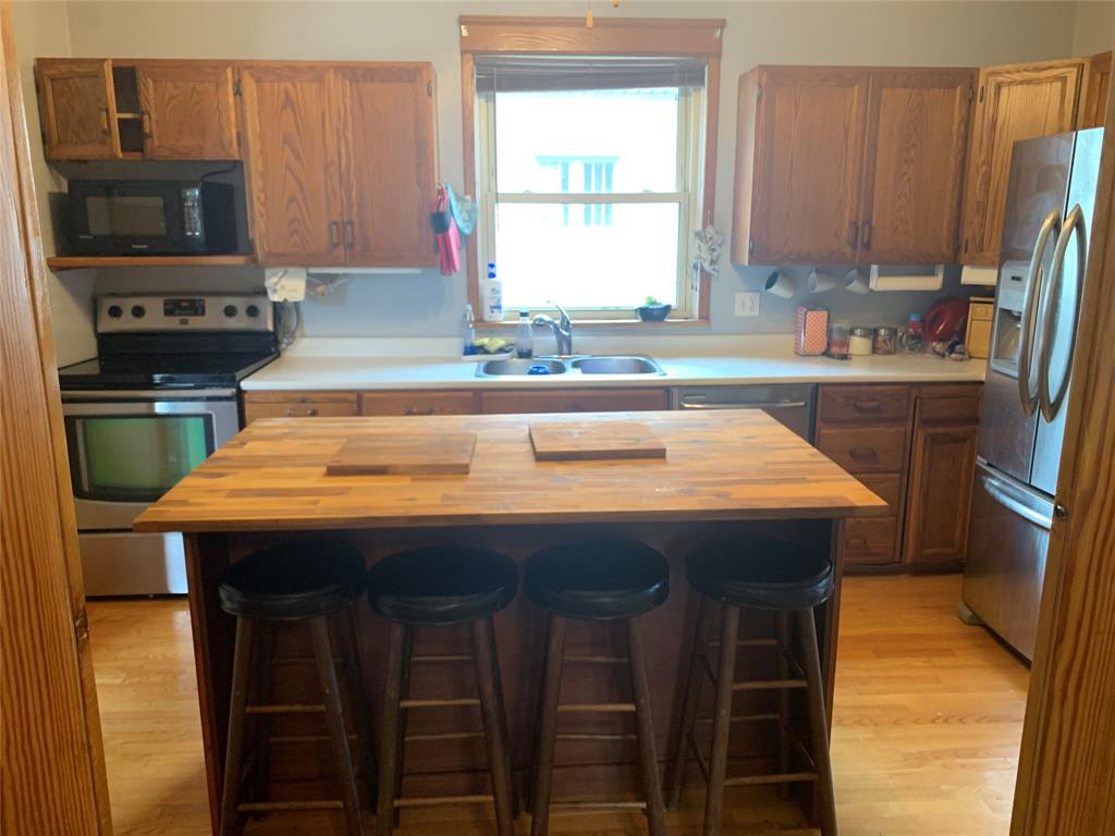 330 MAXWELL Street, Sarnia Ontario, Canada