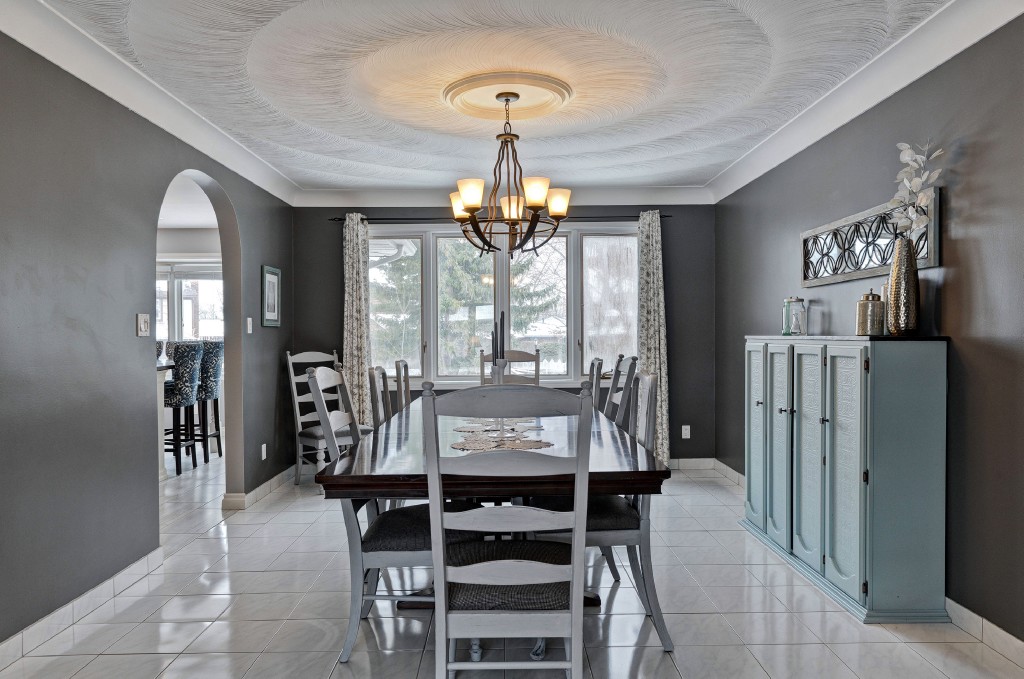 906 VARSITY CRES, Sarnia, Ontario, Canada