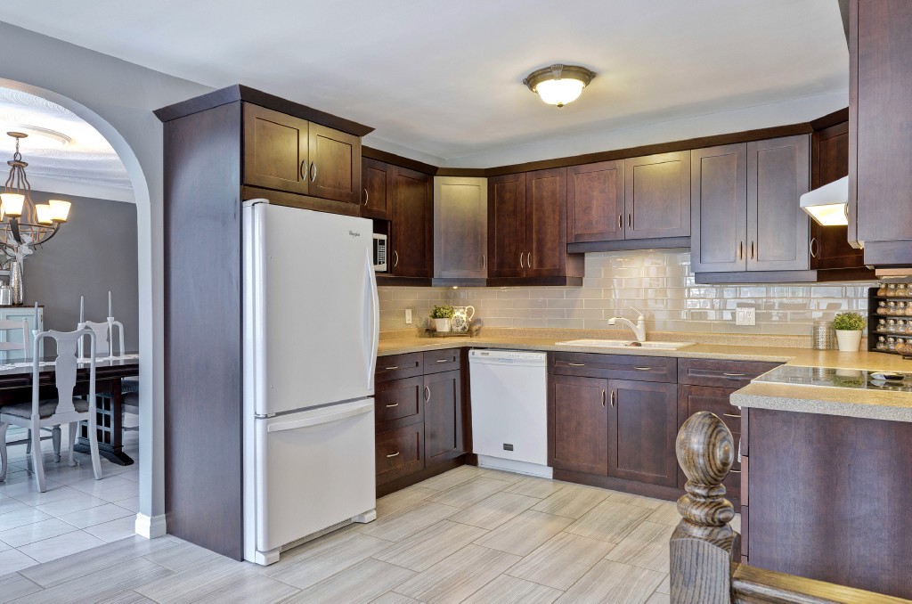 906 VARSITY CRES, Sarnia, Ontario, Canada