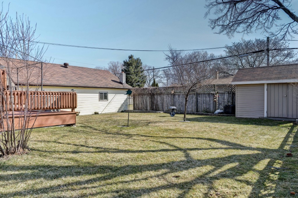 1249 WEBSTER DR, Sarnia, Ontario, Canada