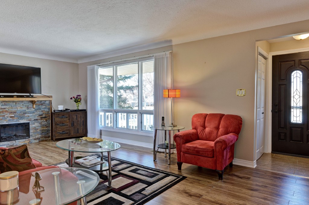 1249 WEBSTER DR, Sarnia, Ontario, Canada