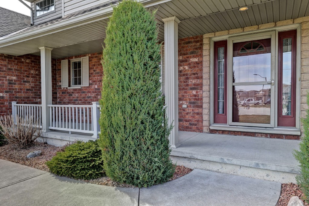 611 RIVA RIDGE DR, St. Clair, Ontario, Canada