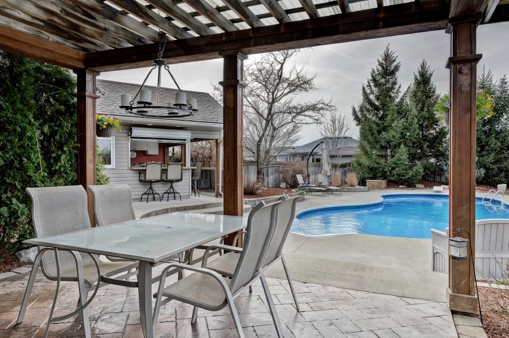 611 RIVA RIDGE DR, St. Clair, Ontario, Canada