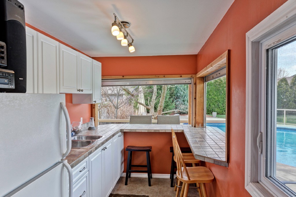 611 RIVA RIDGE DR, St. Clair, Ontario, Canada