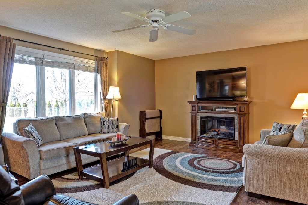 611 RIVA RIDGE DR, St. Clair, Ontario, Canada