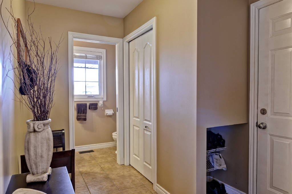 611 RIVA RIDGE DR, St. Clair, Ontario, Canada
