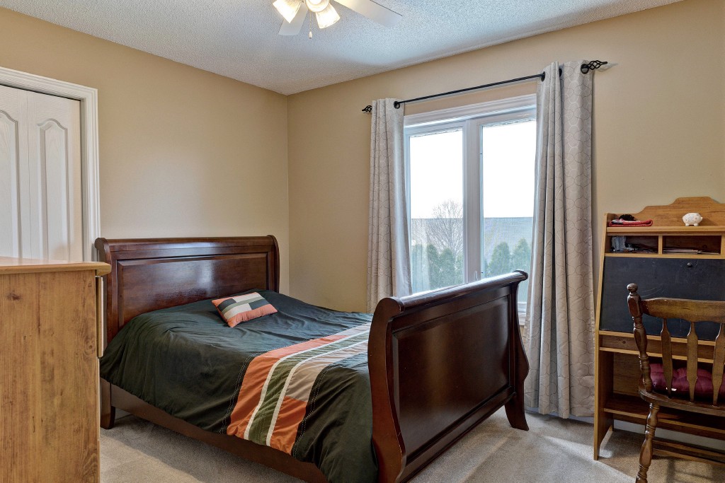 611 RIVA RIDGE DR, St. Clair, Ontario, Canada