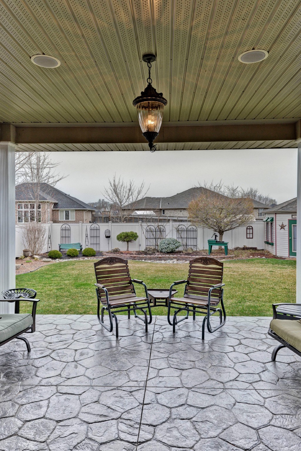221 AUGUSTA BLVD, Sarnia, Ontario, Canada