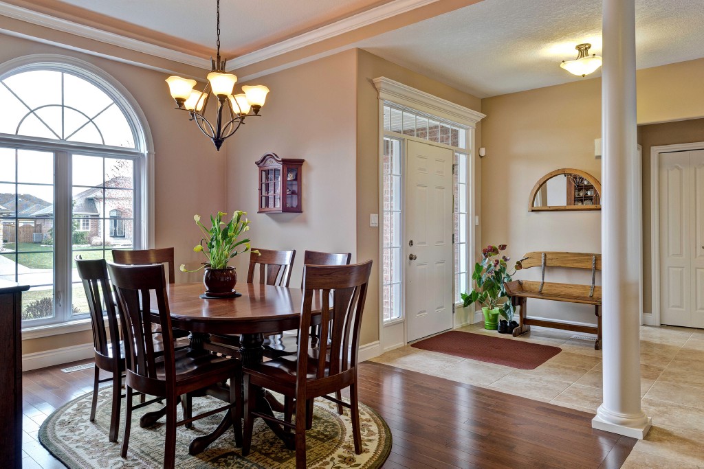 221 AUGUSTA BLVD, Sarnia, Ontario, Canada