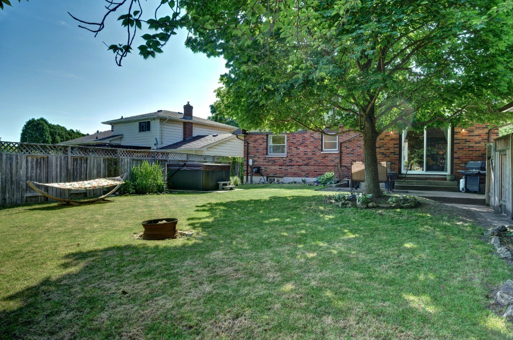 1120 ARLINGTON CRT, Sarnia, Ontario, Canada