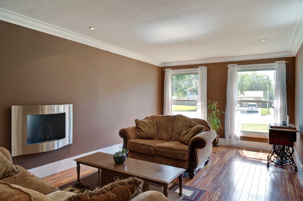 1120 ARLINGTON CRT, Sarnia, Ontario, Canada