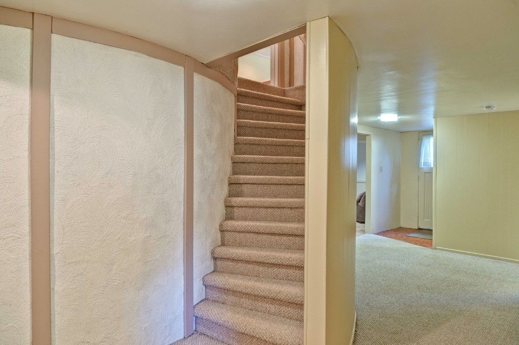 1120 ARLINGTON CRT, Sarnia, Ontario, Canada