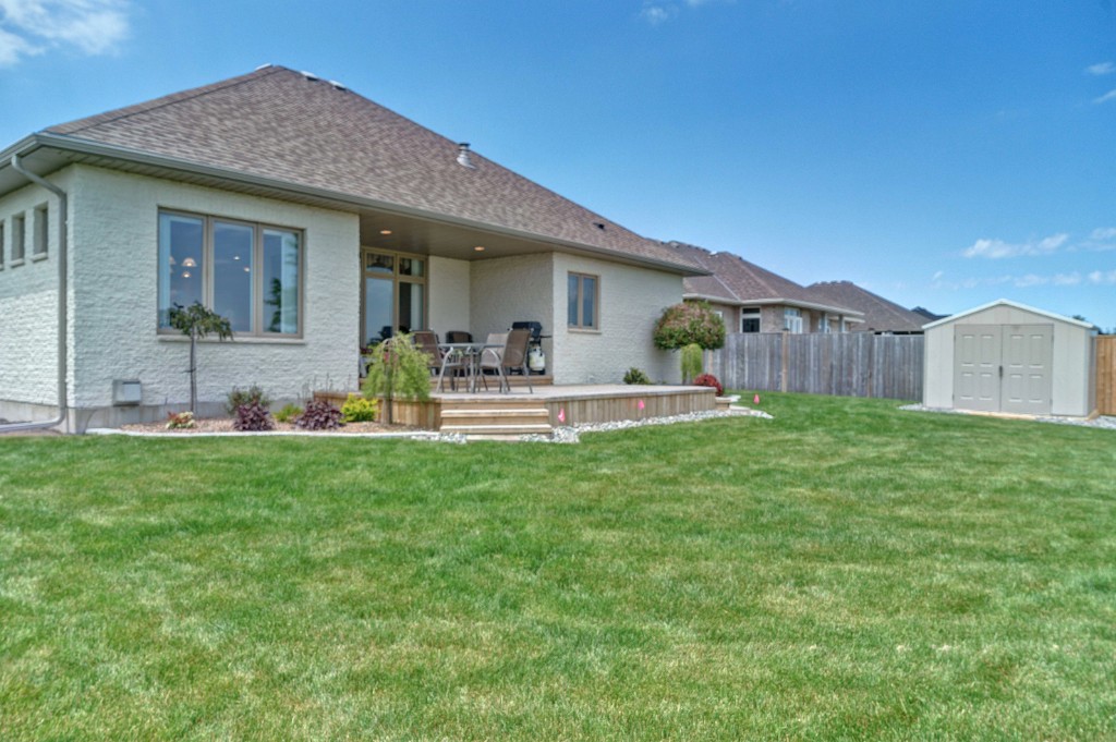 6918 ELIZABETH WAY, Plympton-Wyoming, Ontario, Canada