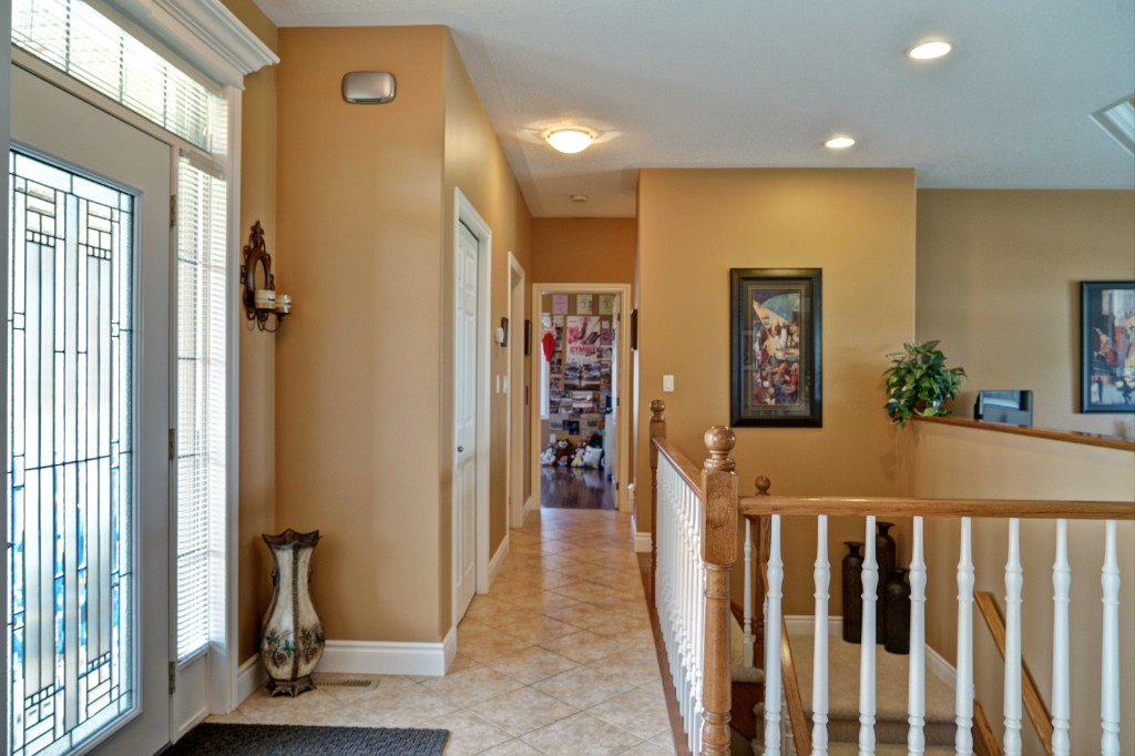 6918 ELIZABETH WAY, Plympton-Wyoming, Ontario, Canada