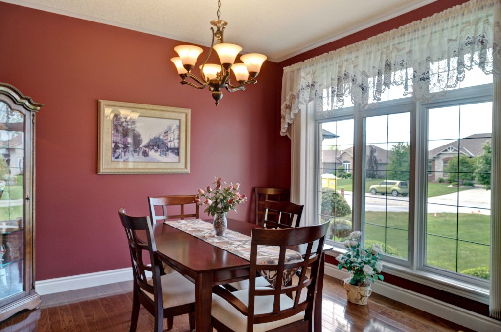 6918 ELIZABETH WAY, Plympton-Wyoming, Ontario, Canada