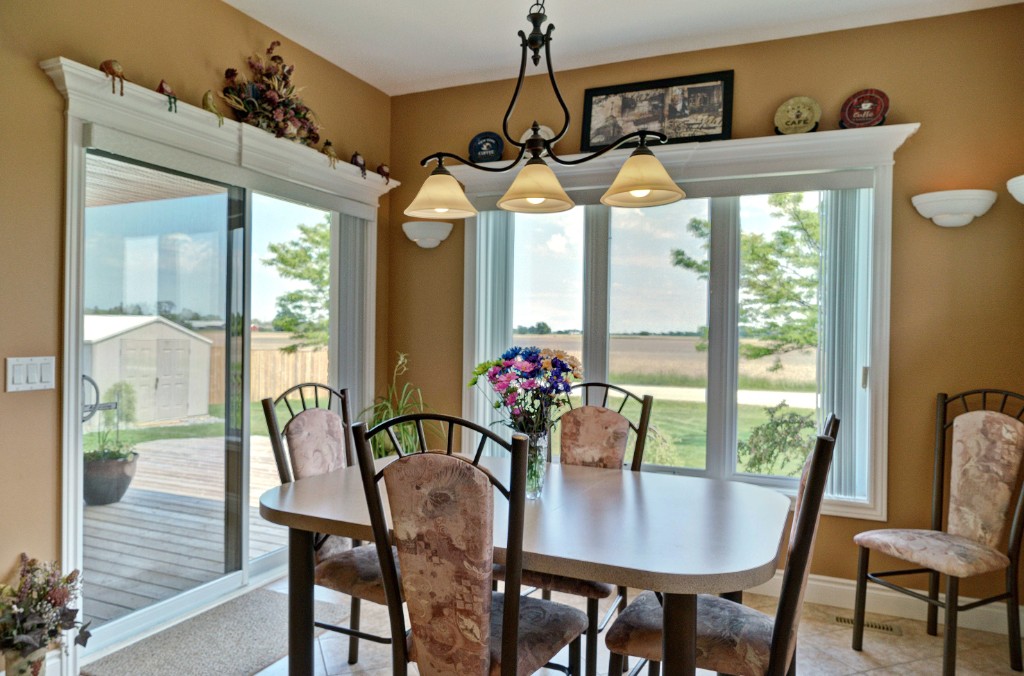 6918 ELIZABETH WAY, Plympton-Wyoming, Ontario, Canada