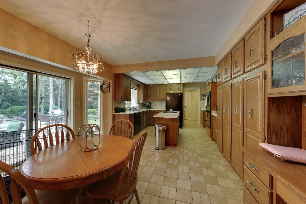 1882 CLARENCE ST, Sarnia, Ontario, Canada