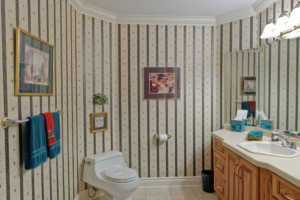 1287 PAMELA CRT, Sarnia, Ontario, Canada