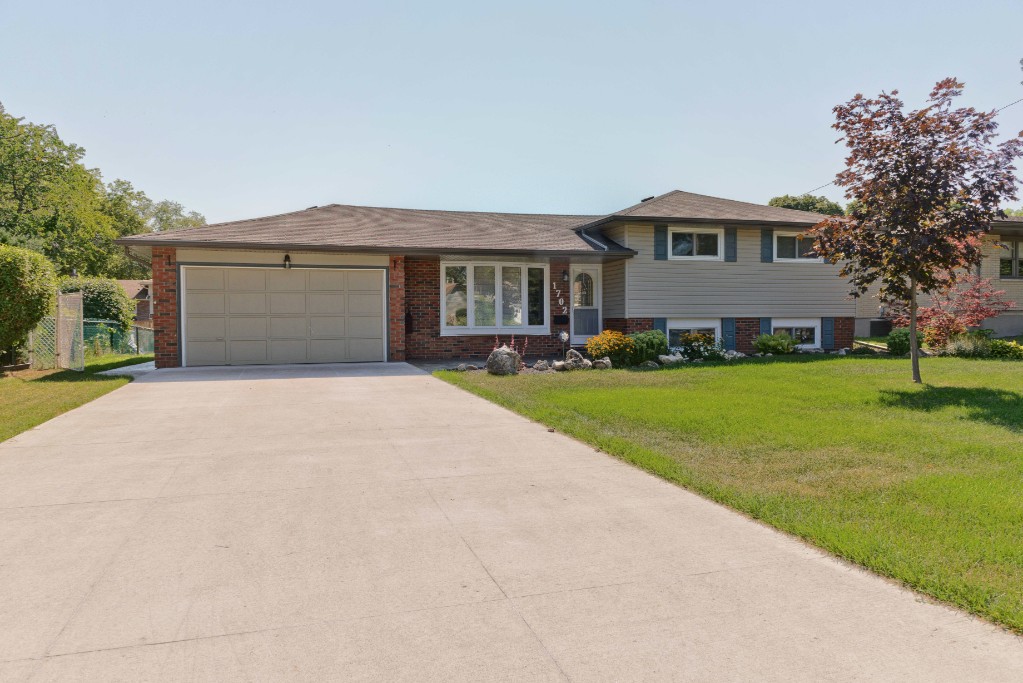 1702 GRACE AVE, Sarnia, Ontario, Canada