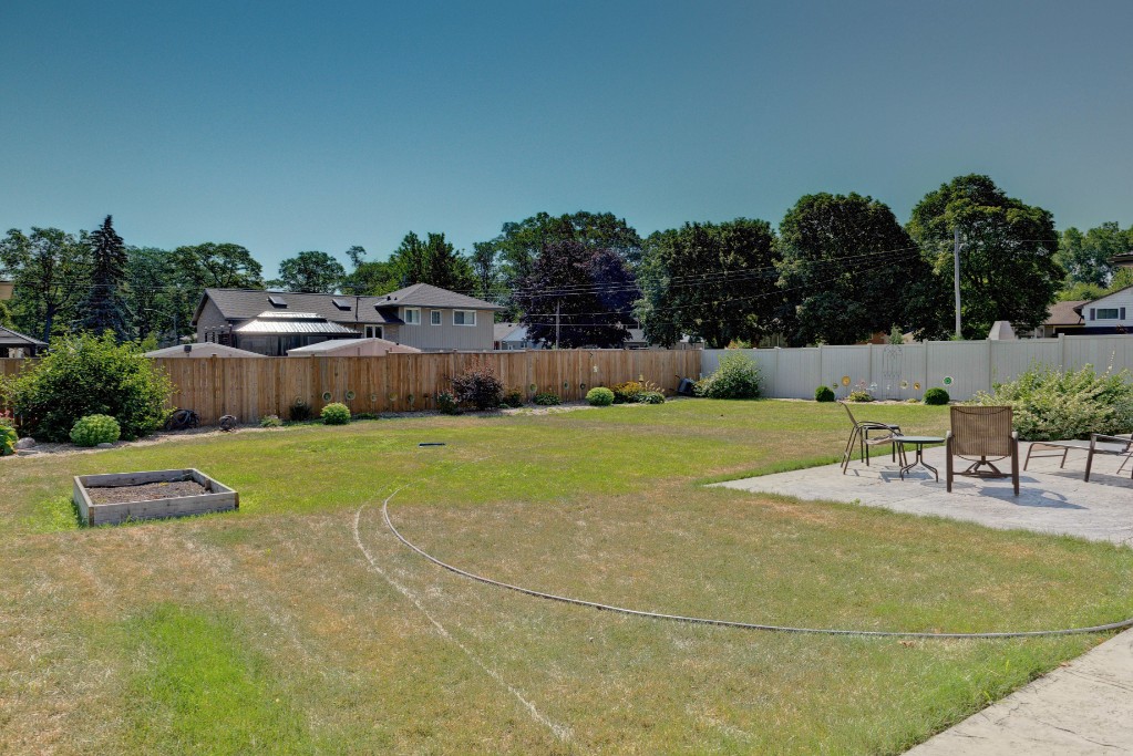 1702 GRACE AVE, Sarnia, Ontario, Canada