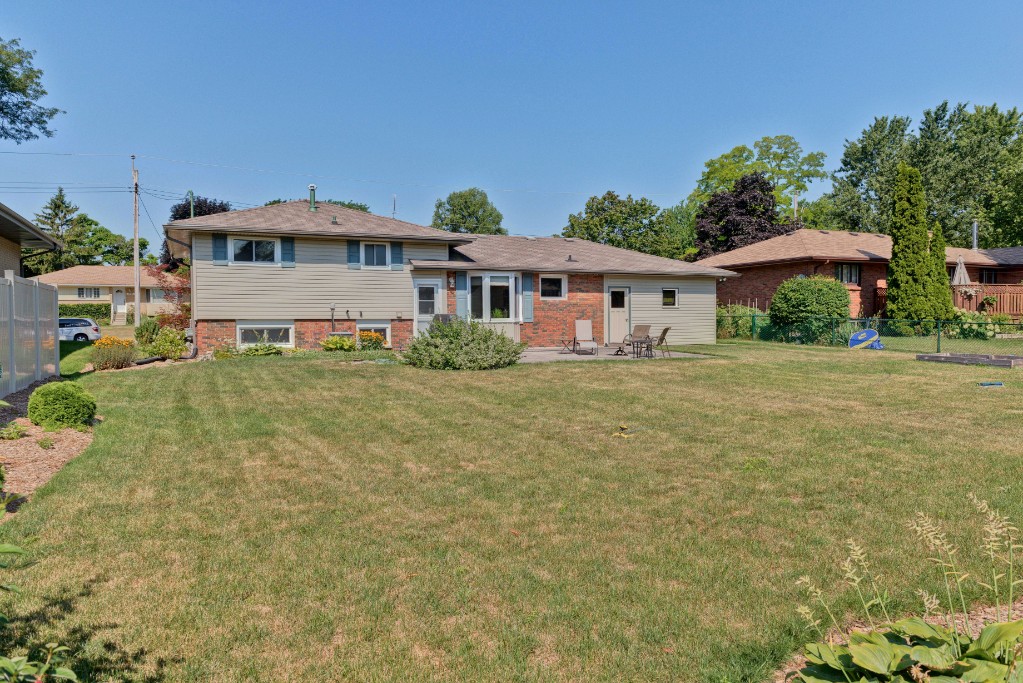 1702 GRACE AVE, Sarnia, Ontario, Canada