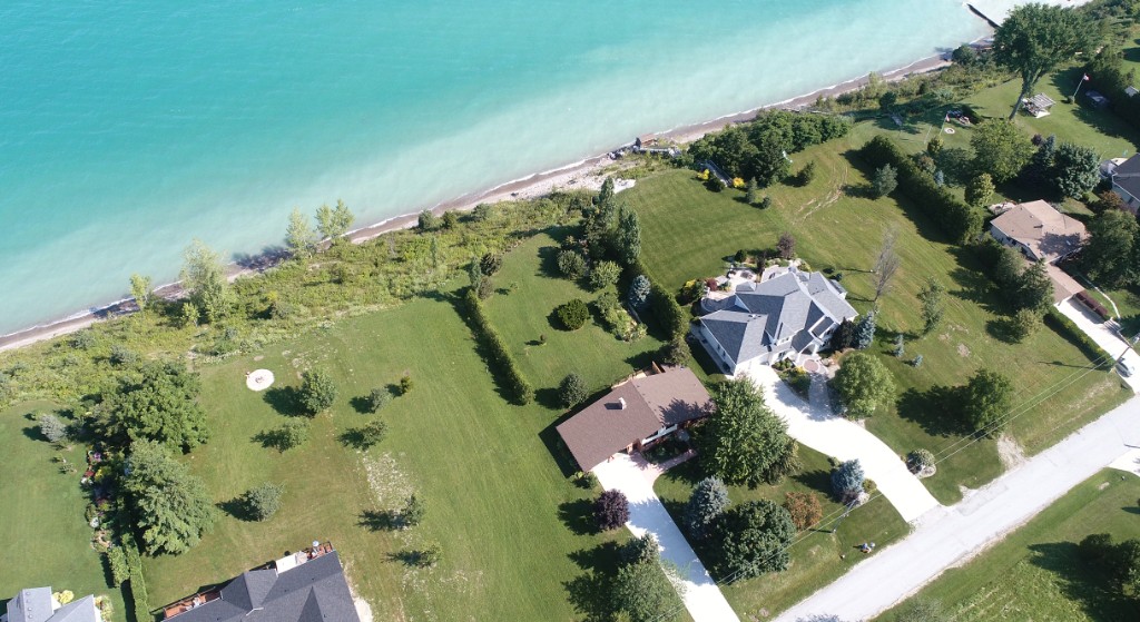 4274 BLUEPOINT DR, Plympton-Wyoming, Ontario, Canada