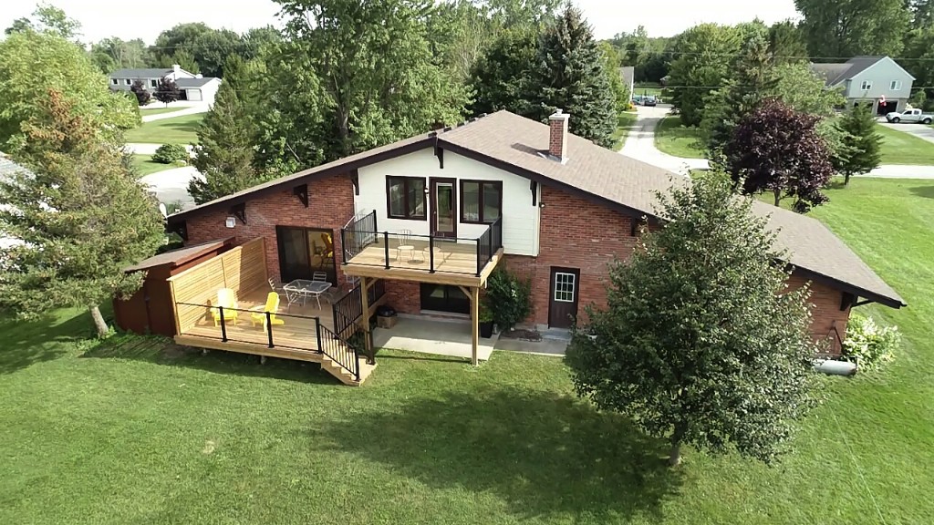 4274 BLUEPOINT DR, Plympton-Wyoming, Ontario, Canada