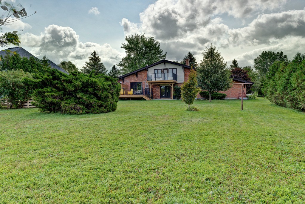 4274 BLUEPOINT DR, Plympton-Wyoming, Ontario, Canada