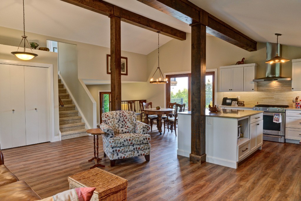 4274 BLUEPOINT DR, Plympton-Wyoming, Ontario, Canada