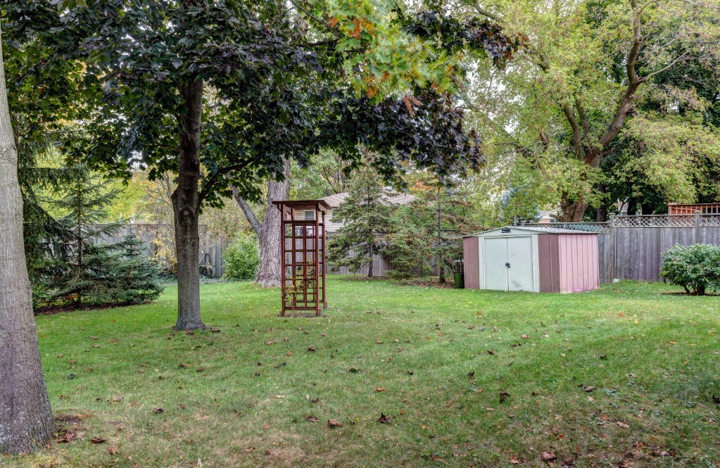 1531 MURPHY RD, Sarnia, Ontario, Canada