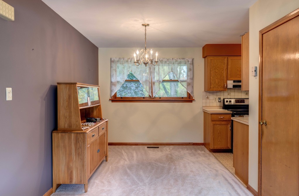 1531 MURPHY RD, Sarnia, Ontario, Canada