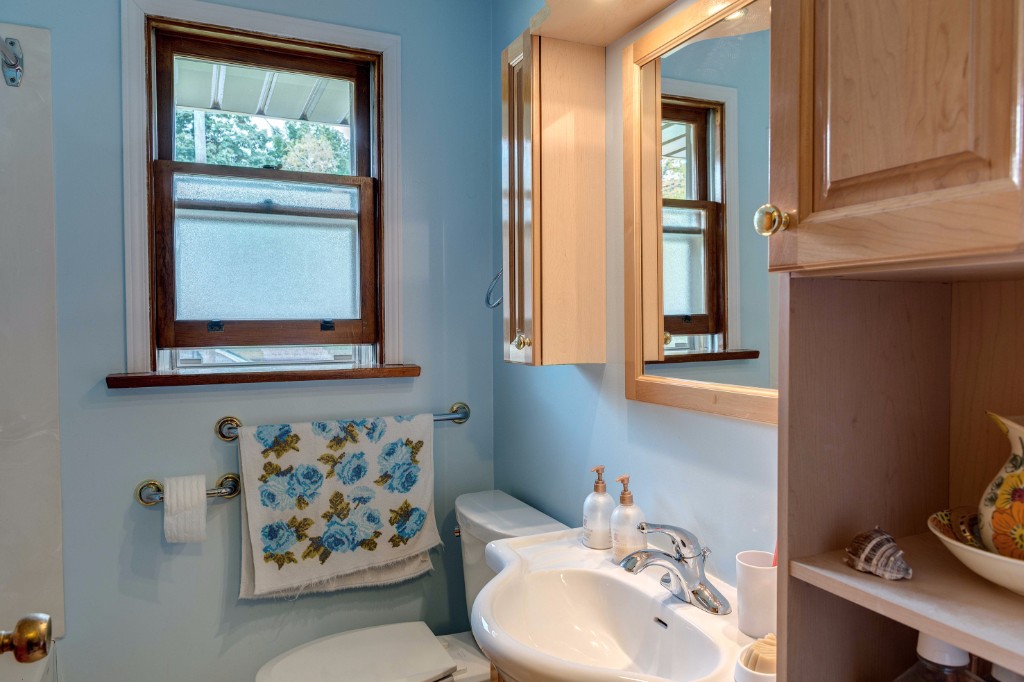 1531 MURPHY RD, Sarnia, Ontario, Canada