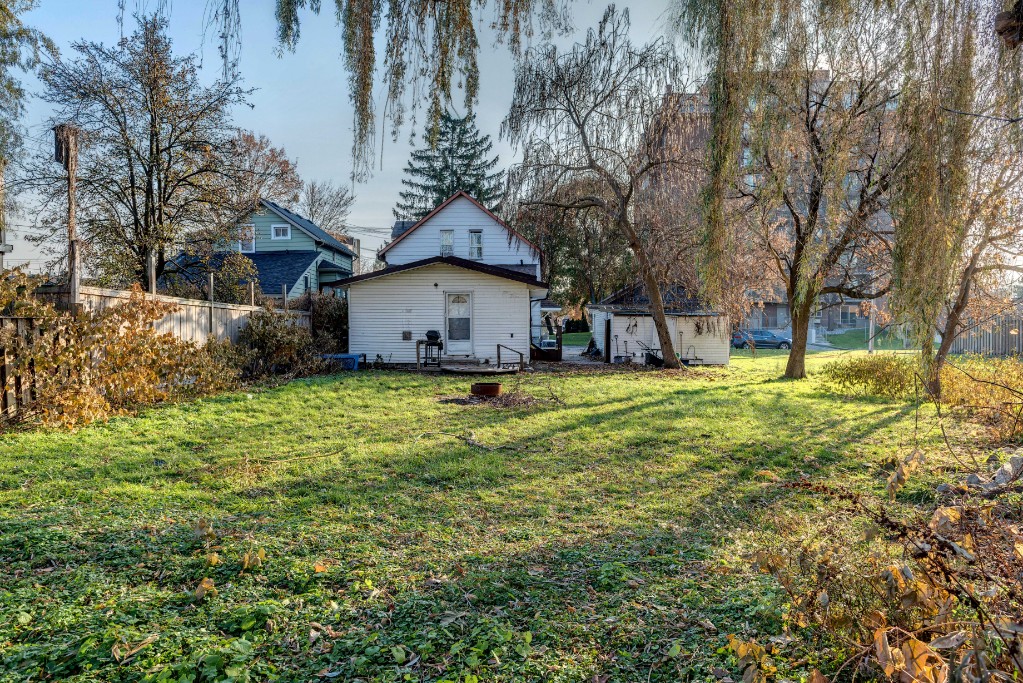 174 NELSON ST, Sarnia, Ontario, Canada