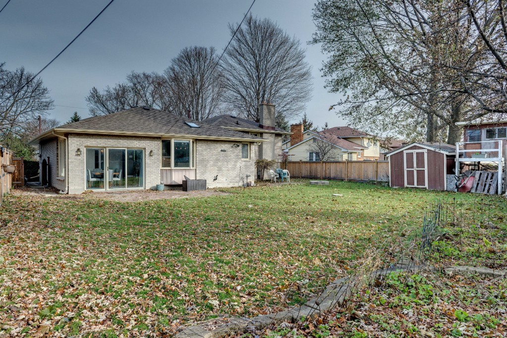 1241 WEBSTER DR, Sarnia, Ontario, Canada