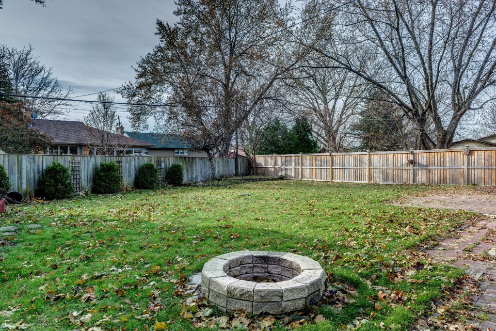 1241 WEBSTER DR, Sarnia, Ontario, Canada