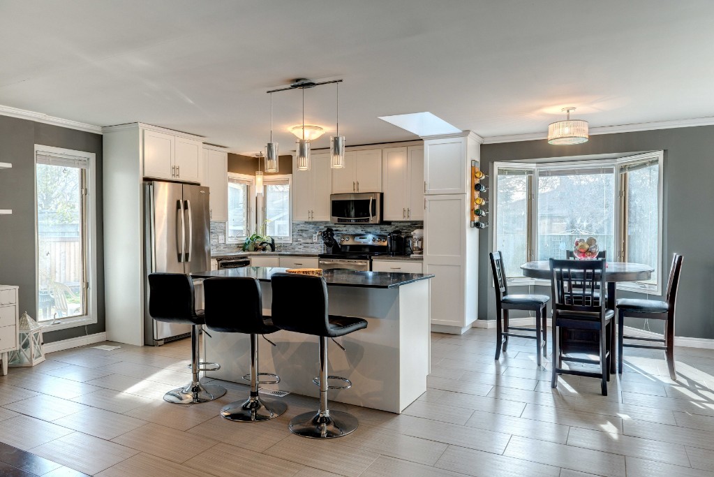 1241 WEBSTER DR, Sarnia, Ontario, Canada