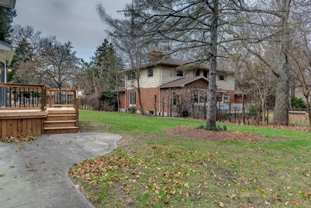 822 LAKESHORE RD, Sarnia, Ontario, Canada