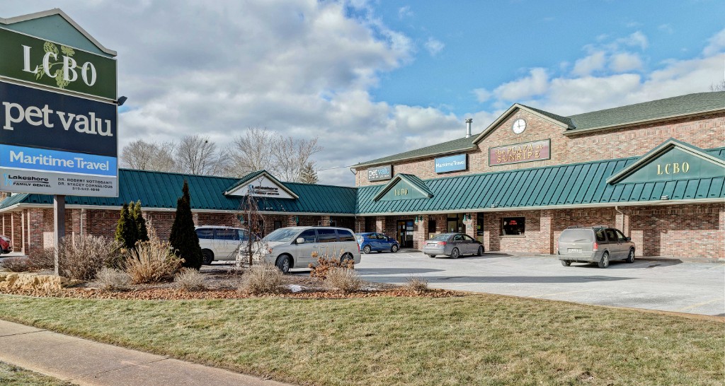 822 LAKESHORE RD, Sarnia, Ontario, Canada