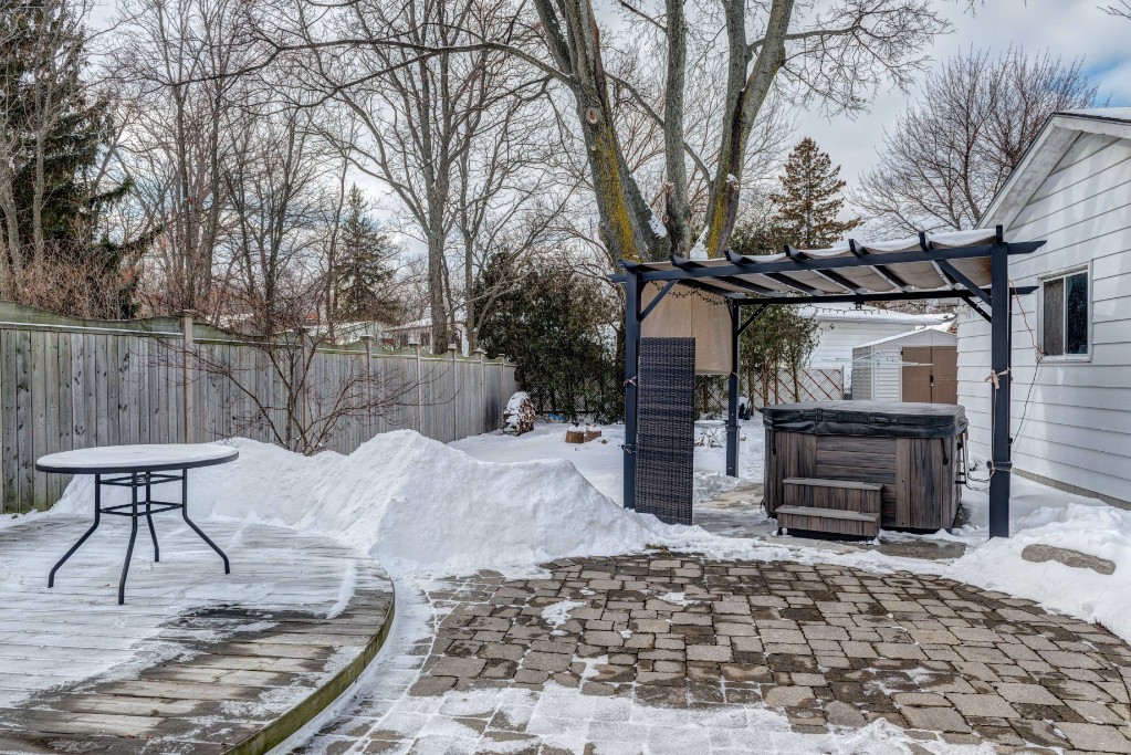 1193 MATHEWS AVE, Sarnia, Ontario, Canada