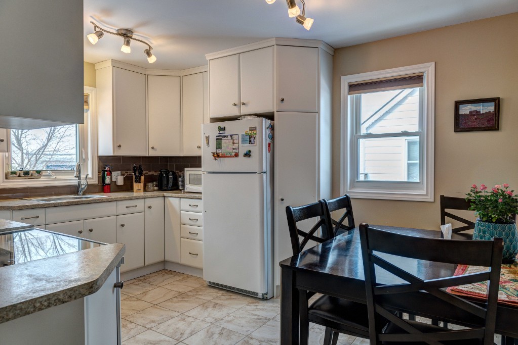 1193 MATHEWS AVE, Sarnia, Ontario, Canada