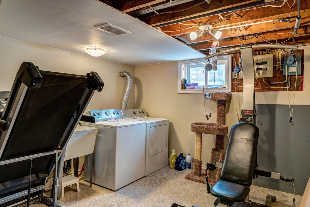 1193 MATHEWS AVE, Sarnia, Ontario, Canada