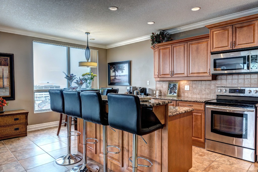 350 FRONT ST North 1003, Sarnia, Ontario, Canada