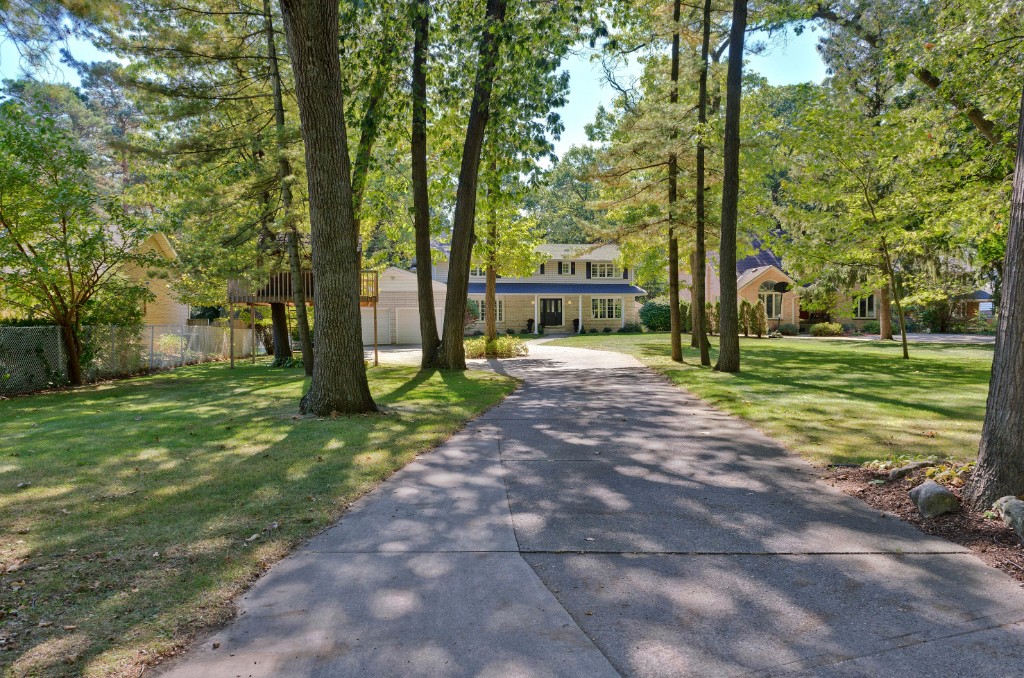 1871 LAKESHORE RD, Sarnia, Ontario, Canada