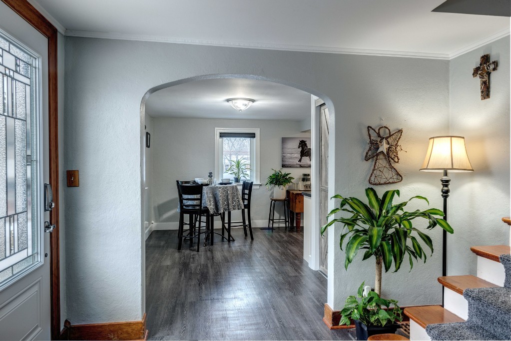 1173 INDIAN RD North, Sarnia, Ontario, Canada