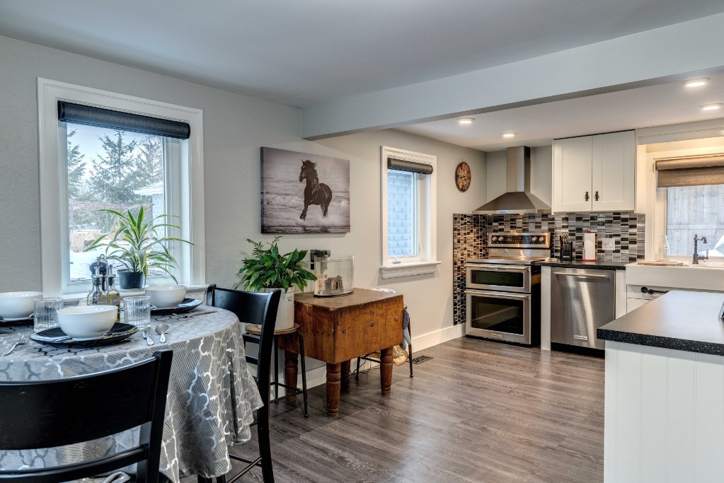 1173 INDIAN RD North, Sarnia, Ontario, Canada