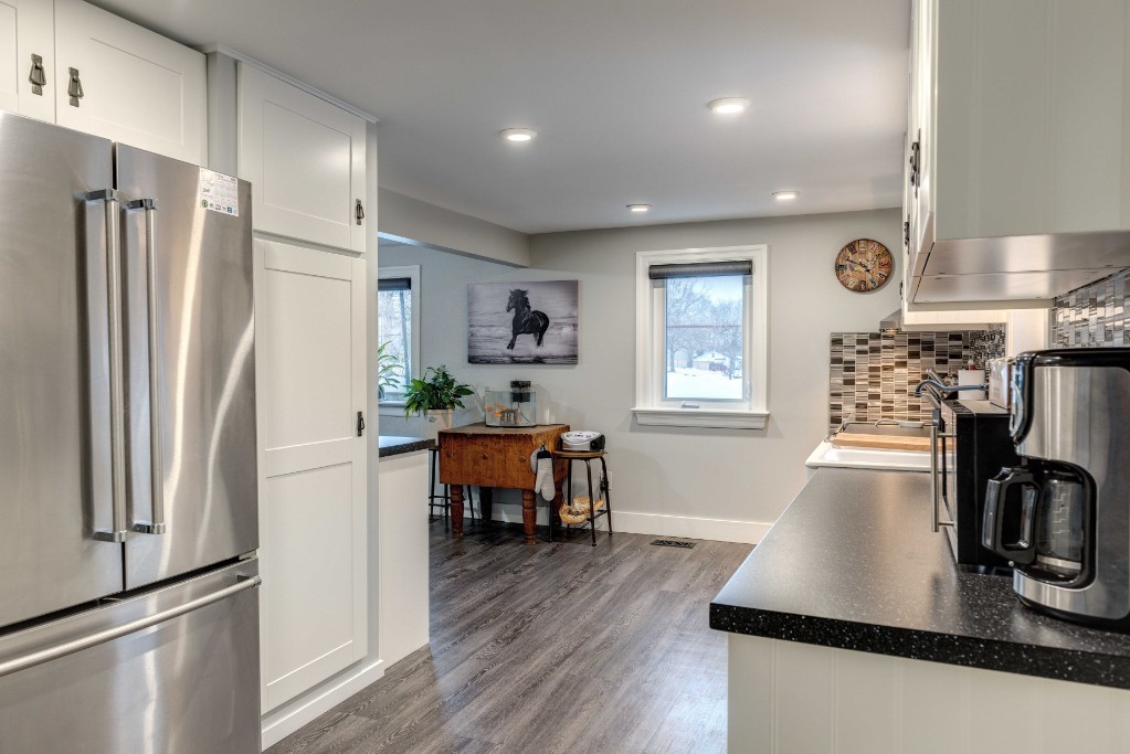 1173 INDIAN RD North, Sarnia, Ontario, Canada